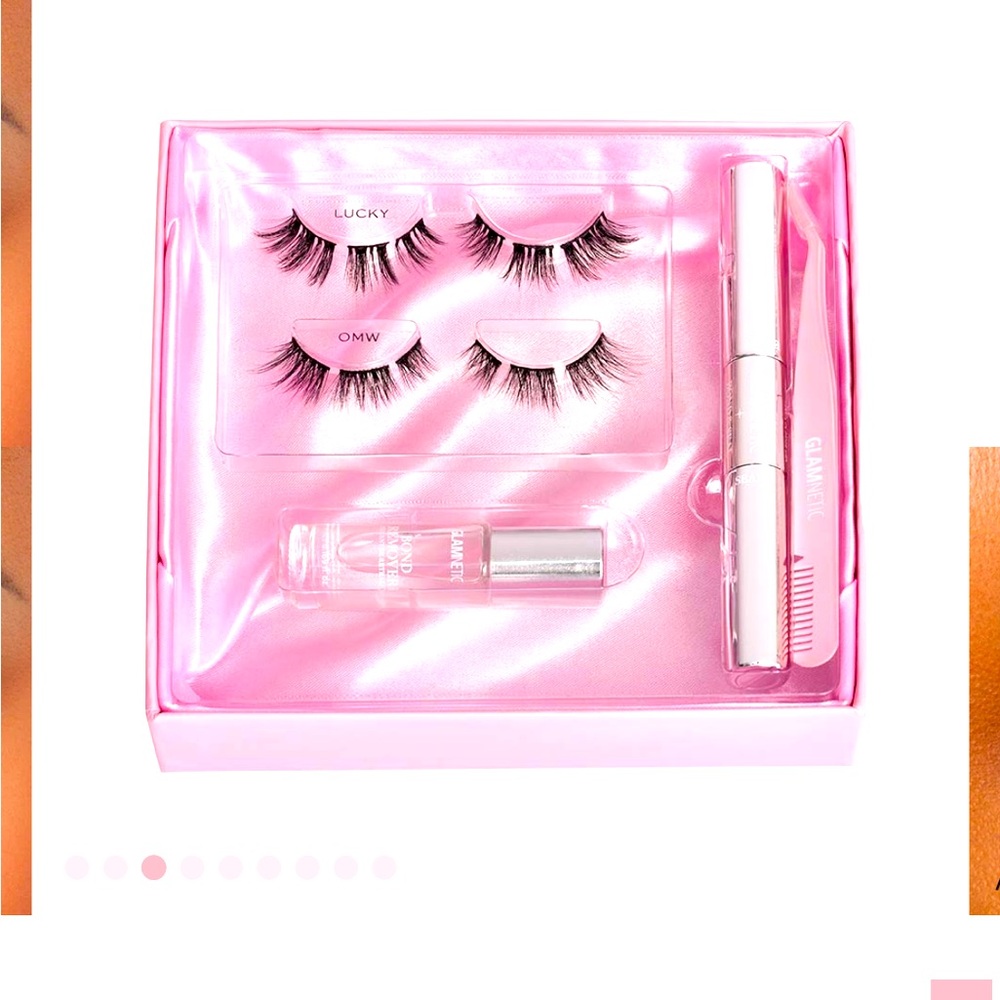 👀 EyeLash Extensions 👀 - Picture 2 of 3